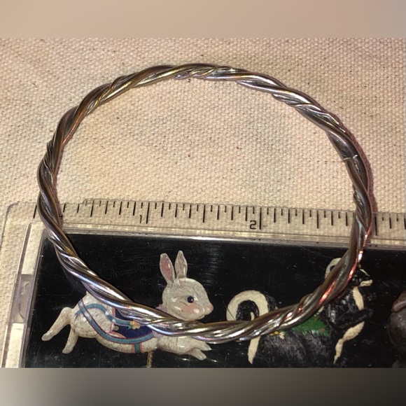 Vintage Handcrafted Nickel Silver Twist Bangle Bracelet fits up to 8” wrist - Picture 6 of 7